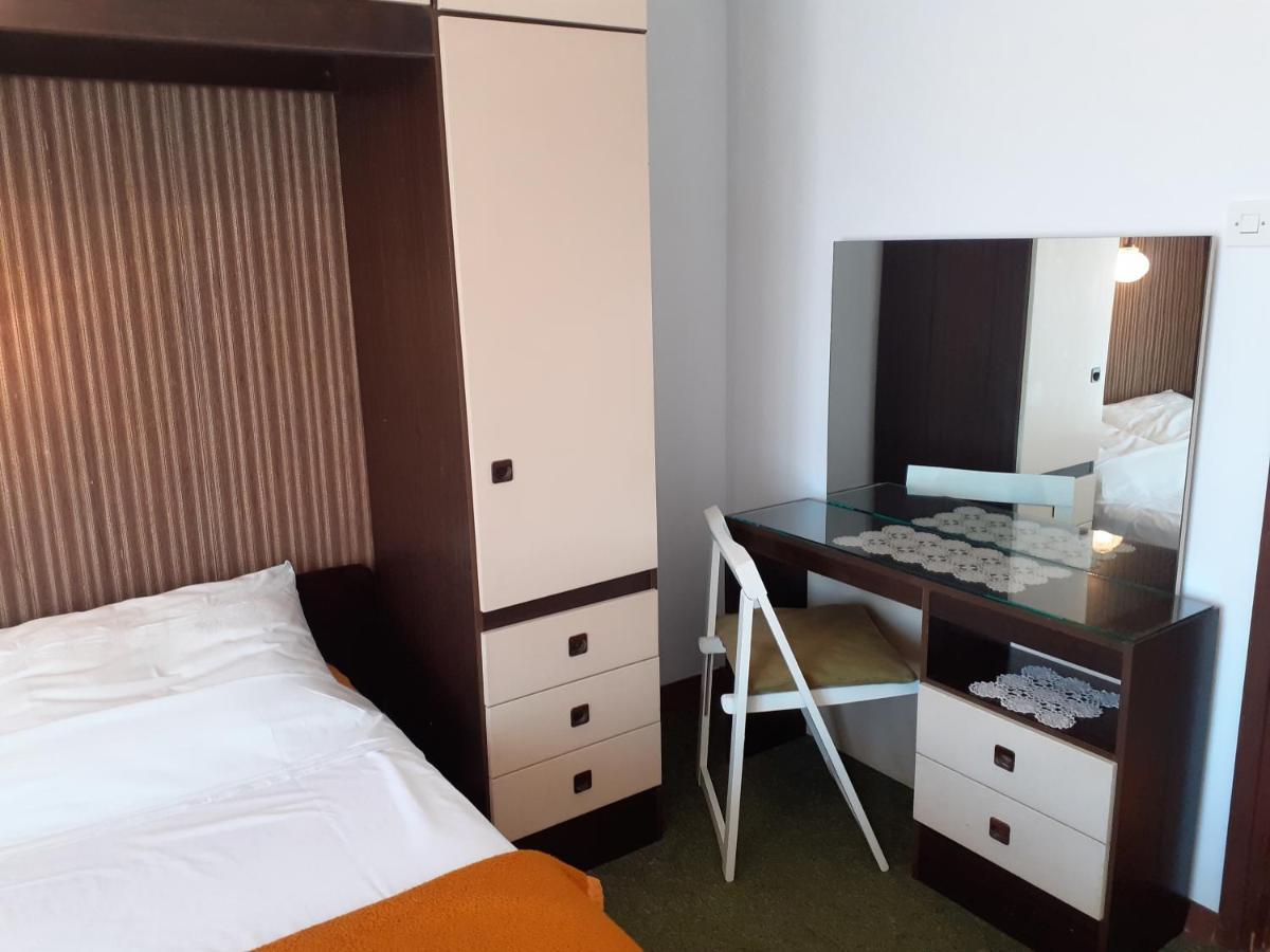 Apartment Simunec Malinska Buitenkant foto